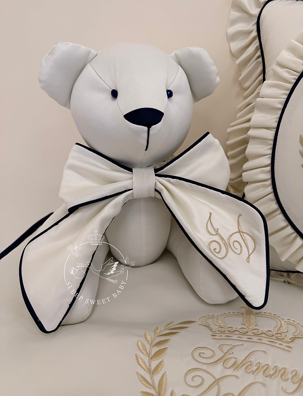 Crown Crest 4-piece Set