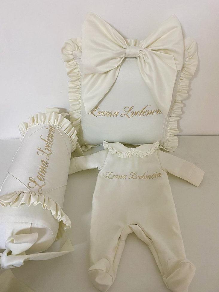 Cream and Gold- Ruffle