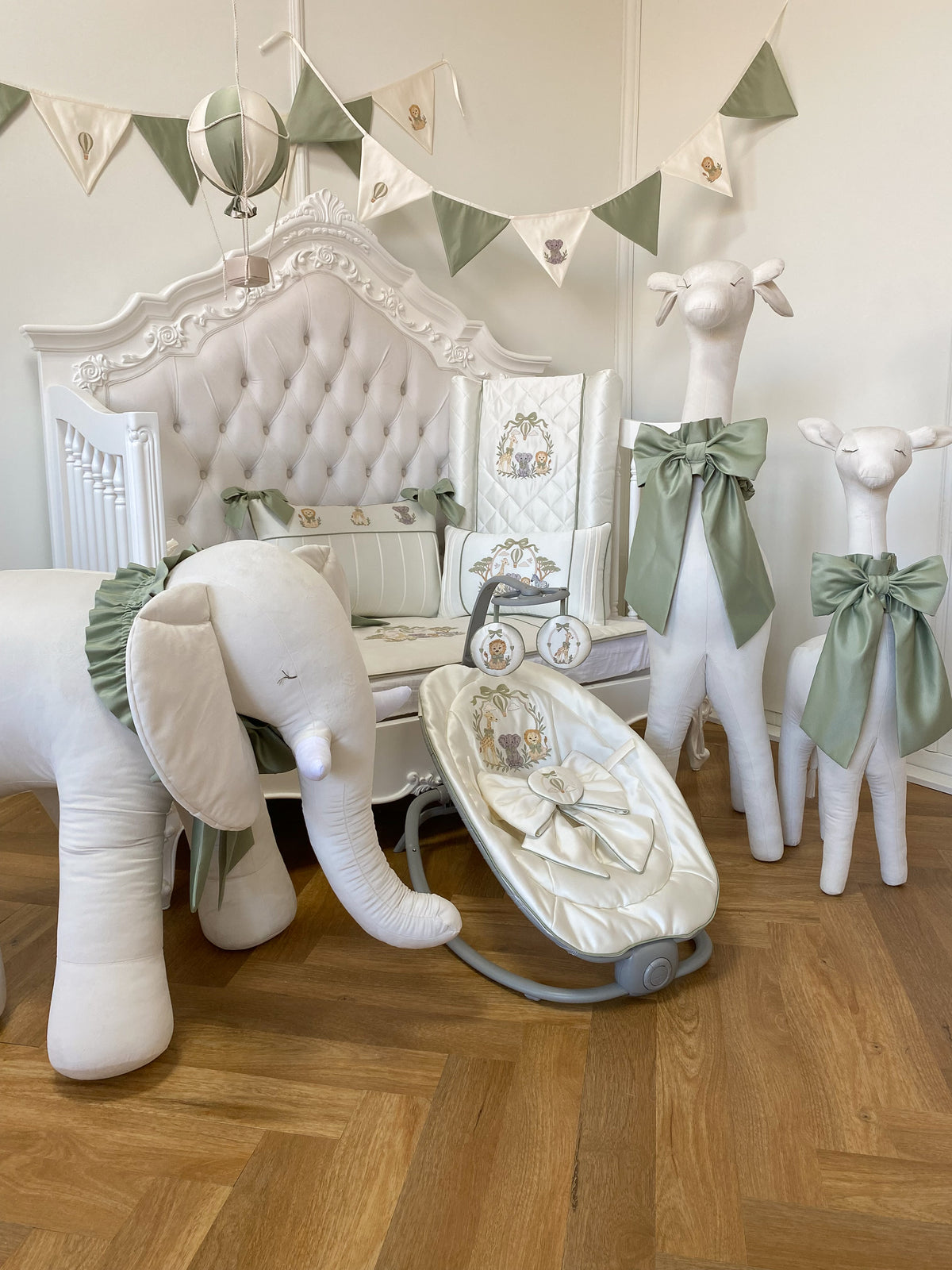 Safari 12-Piece Full Nursery Set
