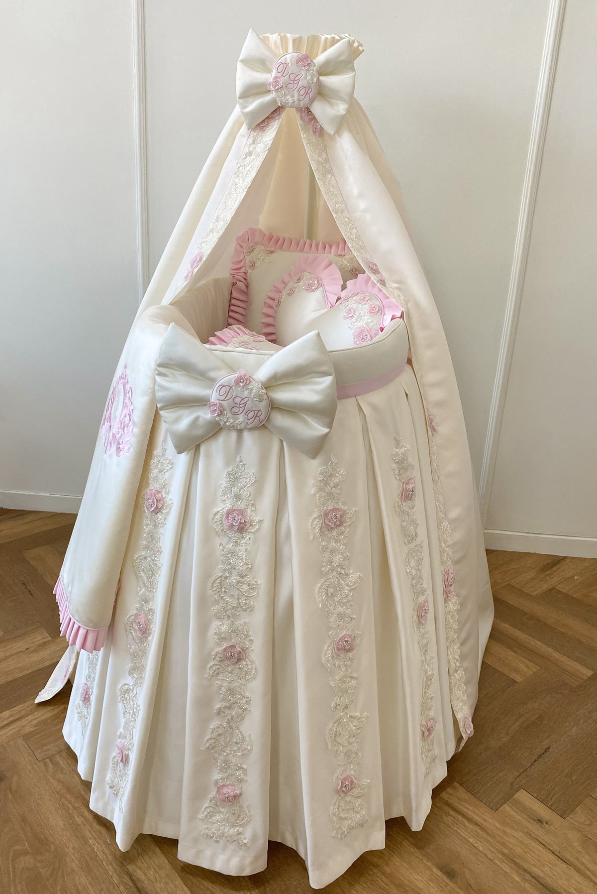 Floor Length Canopy Lace Crib