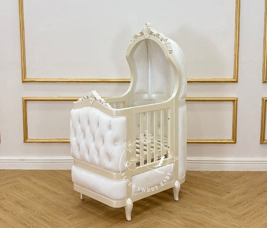The Dauphine Cot