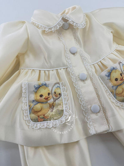 Duckling Vintage Pyjamas & Gown Set (Younger Girls