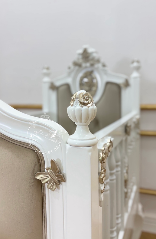 The Roux Roses Cradle
