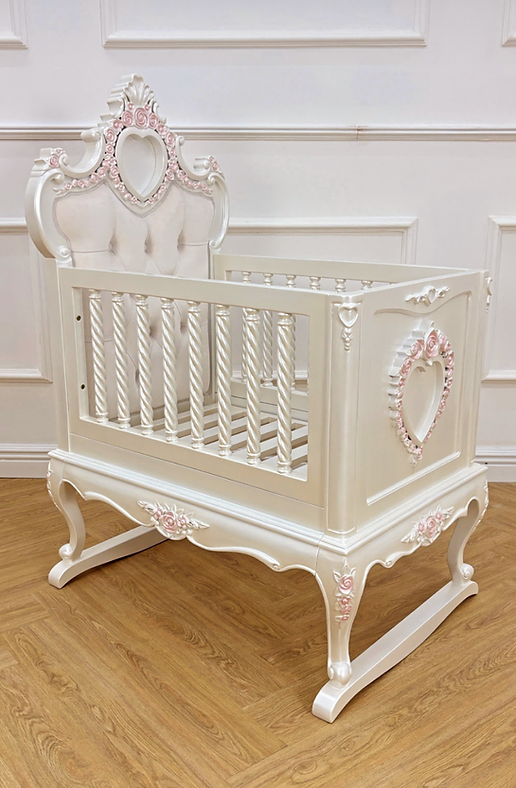 Sweetheart Cradle