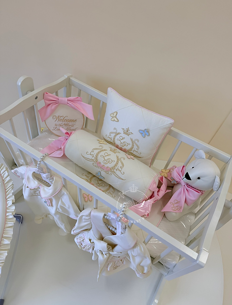 Butterflies and Ruffles 8-piece Set