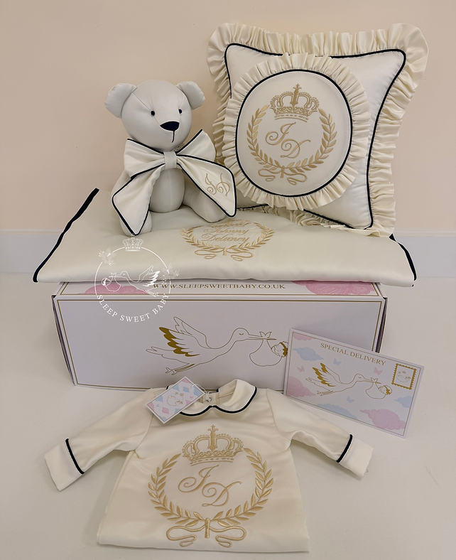 Crown Crest 4-piece Set