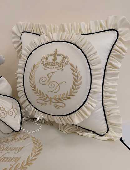 Crown Crest 4-piece Set