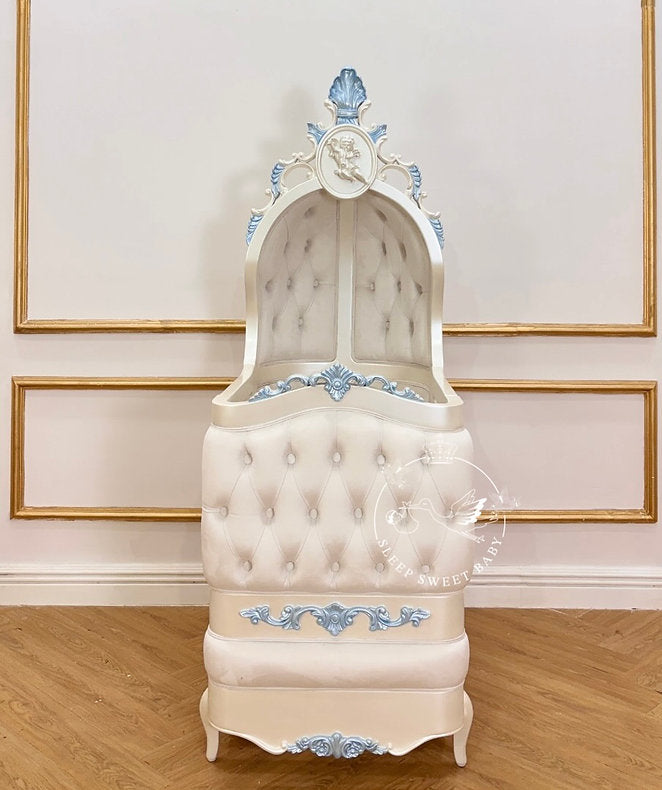 Dauphine Cherub Cot