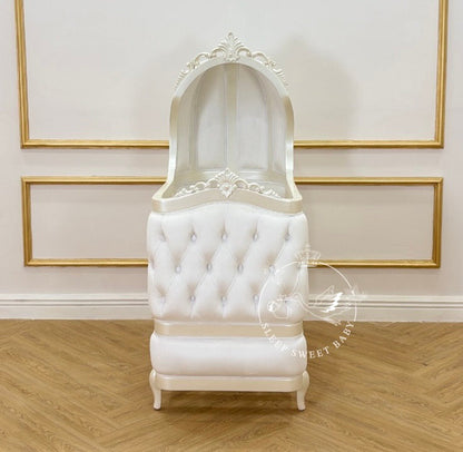 The Dauphine Cot