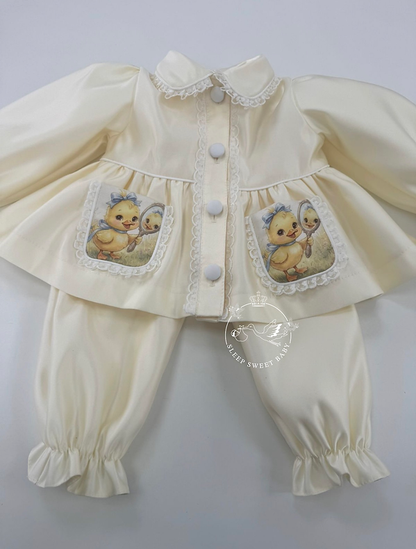Duckling Vintage Pyjamas & Gown Set (Younger Girls