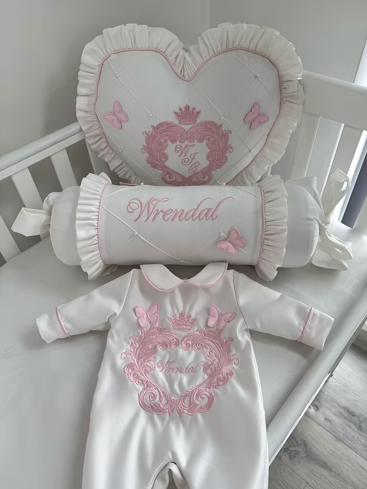 The Wrendal 3-piece Set