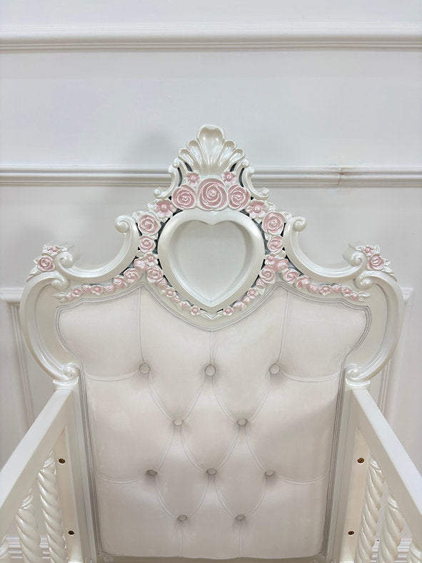 Sweetheart Cradle