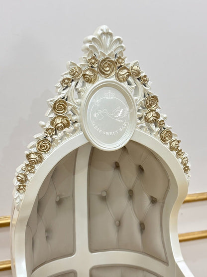 The Dauphine Roses Cot