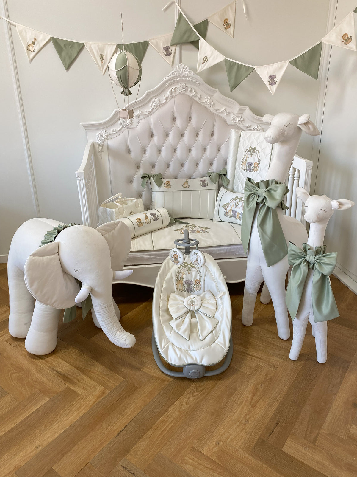 Safari 12-Piece Full Nursery Set