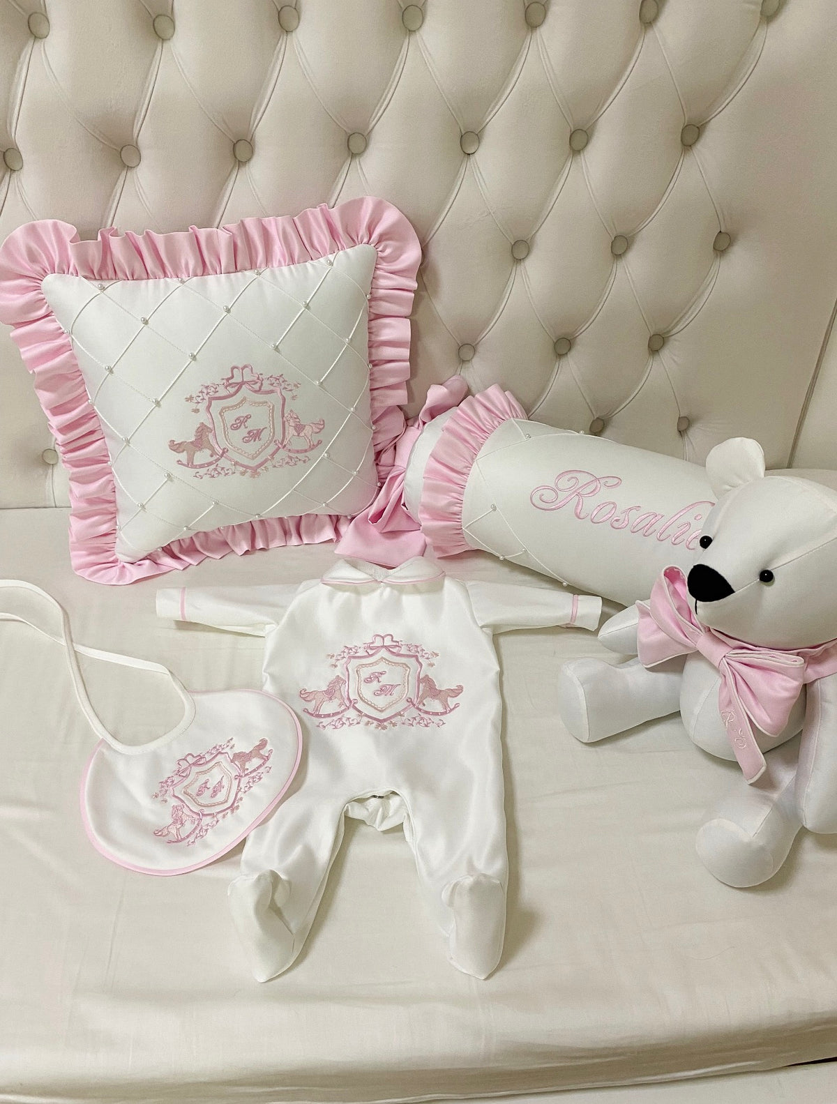 Contemporary Carousel 5-Piece Set
